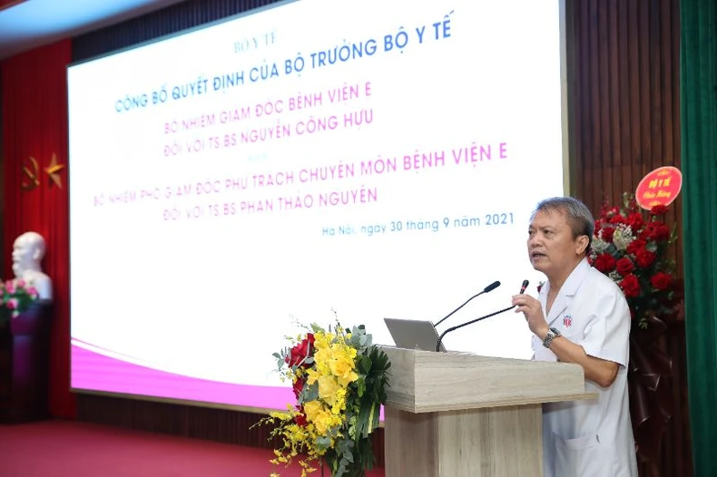 Công bố quyết định bổ nhiệm Giám đốc Bệnh viện E -0