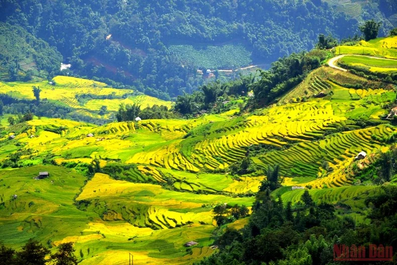 Trở lại ngôi làng cao nhất Việt Nam -0