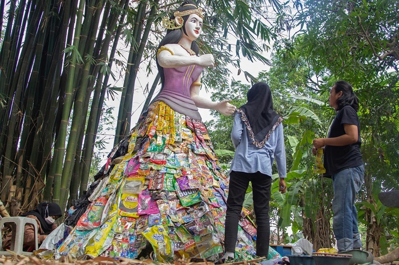 Bảo tàng rác thải nhựa ở Indonesia: Thông điệp bảo vệ đại dương -0