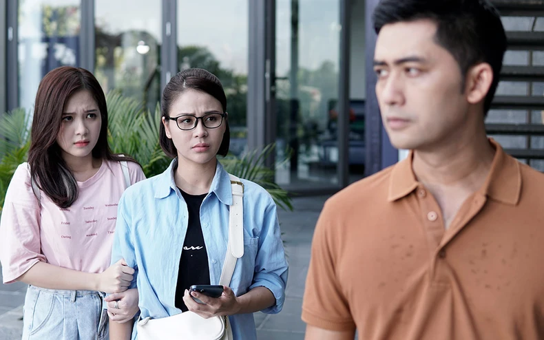 “Minh HH” trở lại trong “Mặt nạ gương” -0