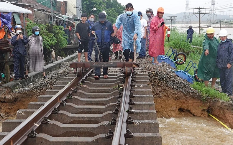Tập trung giúp dân khắc phục hậu quả mưa, lũ -0