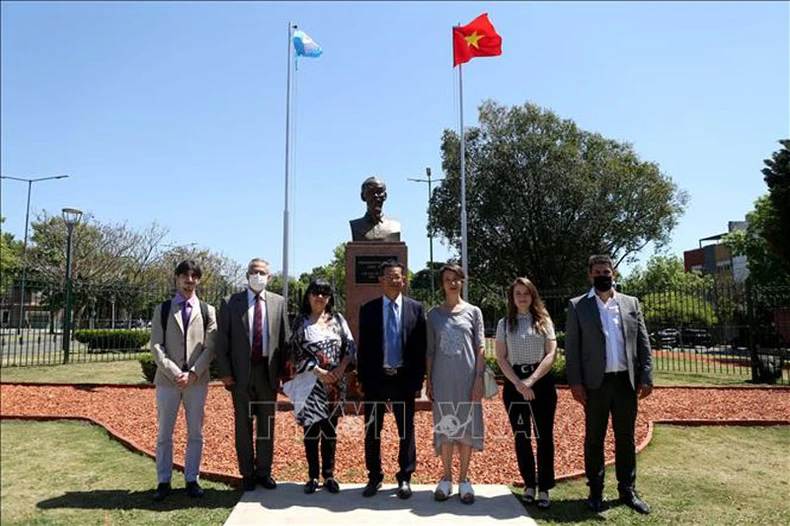 Thành phố Buenos Aires vinh danh Chủ tịch Hồ Chí Minh -0