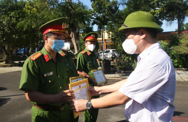 Đồng Nai: Khen thưởng đột xuất các lực lượng bắt đối tượng đặc biệt nguy hiểm -0