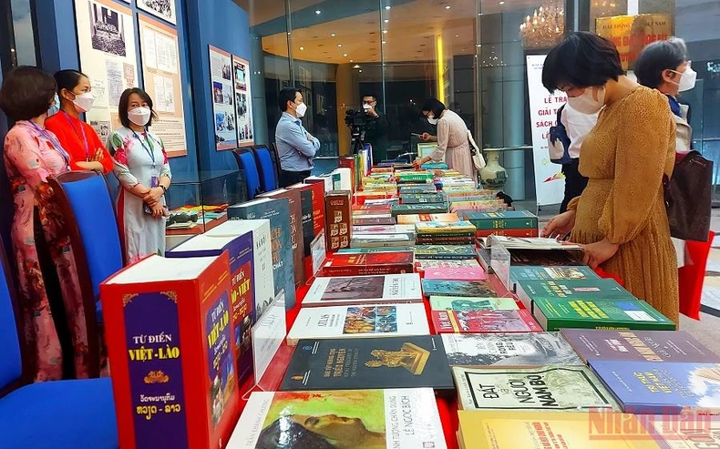 24 tác phẩm xuất sắc được trao Giải thưởng Sách Quốc gia năm 2021 -0