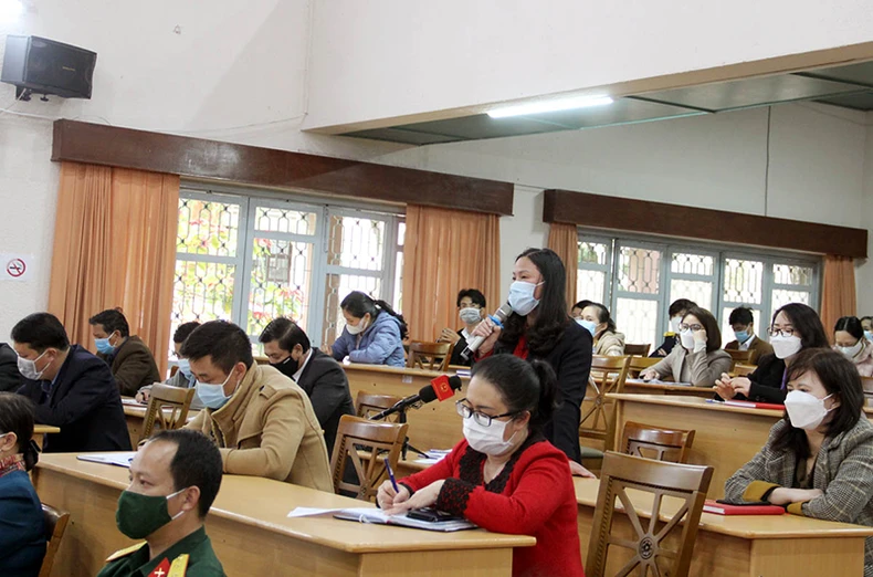 Trưởng Ban Nội chính Trung ương Phan Đình Trạc trao quà tặng người lao động khó khăn tỉnh Lâm Đồng -0