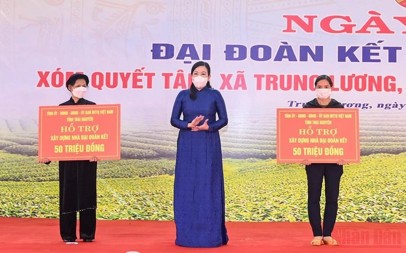 Ấm áp niềm vui trong Ngày hội Đại Đoàn kết toàn dân -0