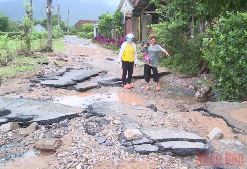 Phú Yên khắc phục thiệt hại, tiếp tục ứng phó mưa lũ -0