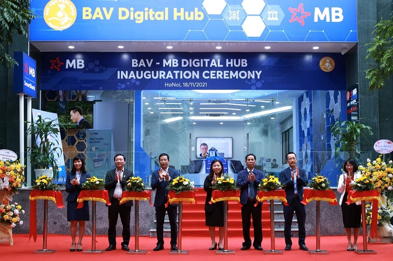 BAV – MB Digital Hub: Không gian trải nghiệm ngân hàng số cho sinh viên Học viện Ngân hàng -0