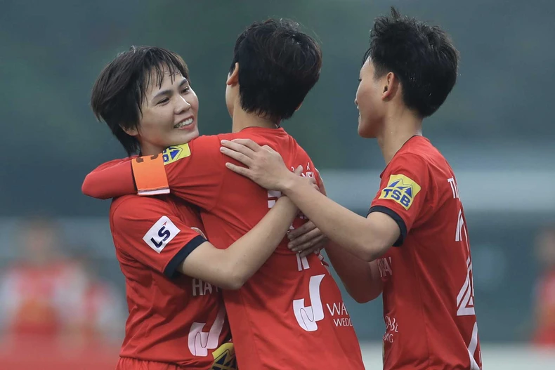 Hà Nội Watabe thắng đậm đà 4 - 1 Thái Nguyên T&T -0