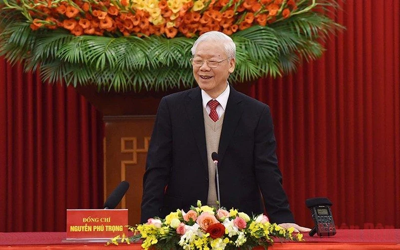 Trao quyết định cho các đồng chí nguyên Ủy viên Bộ Chính trị nghỉ hưu -0