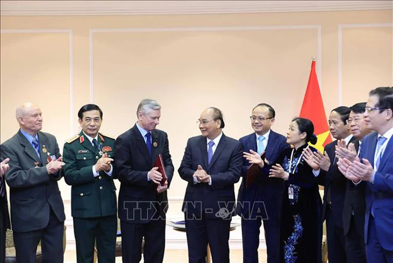Chủ tịch nước tiếp Hội Cựu chiến binh Nga tại Việt Nam và Hội Hữu nghị Nga-Việt -0