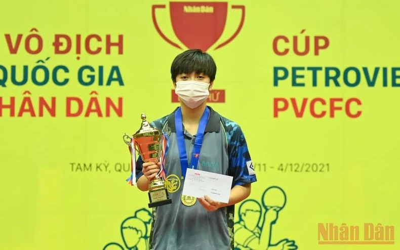 Mai Ngọc vô địch đơn nữ ở tuổi 17 -0