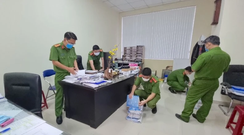Bắt Tổng Giám đốc Công ty cổ phần Đầu tư phát triển nhà Đà Nẵng -0