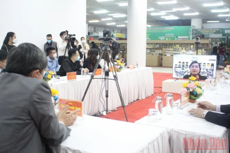 Kết nối tiêu thụ nông sản, đặc sản trong tình hình mới -0