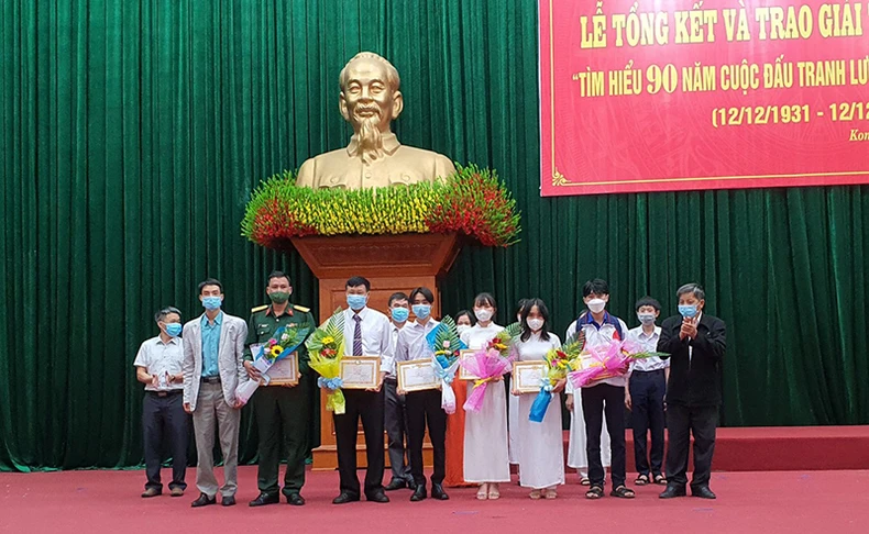 Tổng kết cuộc thi “Tìm hiểu 90 năm Cuộc đấu tranh Lưu huyết tại Ngục Kon Tum” -0