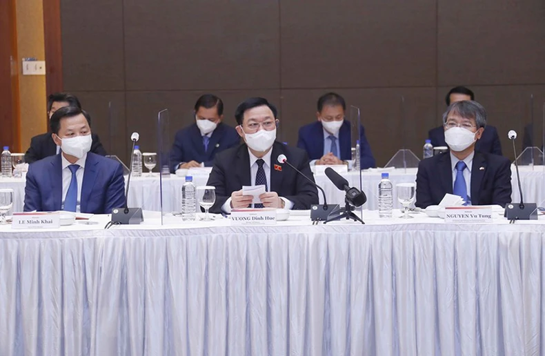 Chủ tịch Quốc hội dự tọa đàm với các doanh nghiệp hàng đầu Hàn Quốc -2
