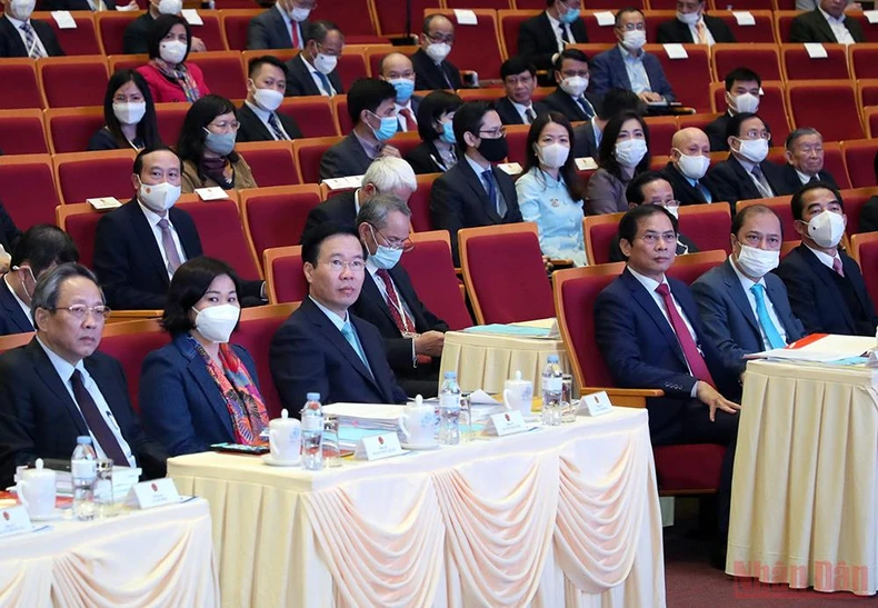 Nâng cao công tác xây dựng Đảng trong lĩnh vực đối ngoại -0