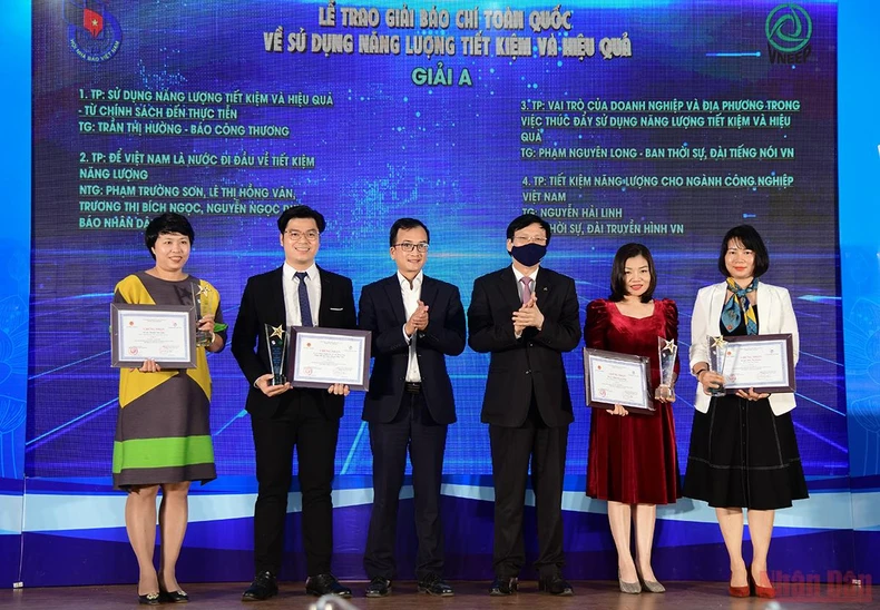 Báo Nhân Dân điện tử đoạt giải A “Giải thưởng báo chí tuyên truyền về sử dụng năng lượng tiết kiệm và hiệu quả năm 2021” -4