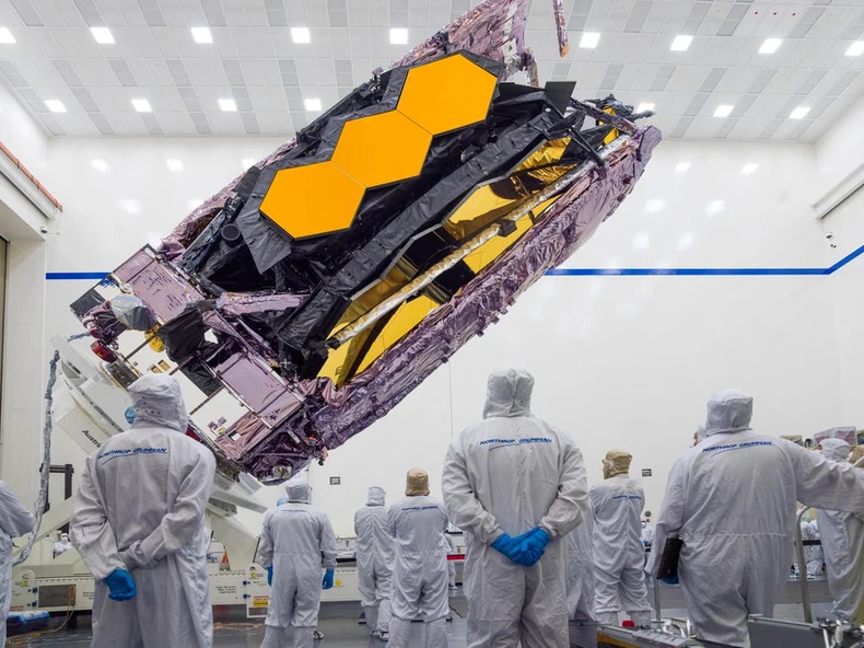 NASA phóng kính viễn vọng không gian James Webb lên vũ trụ -0