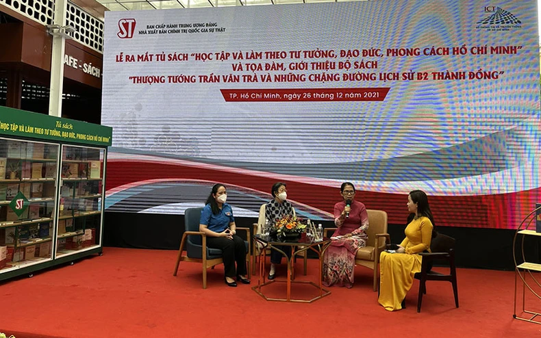 Ra mắt Tủ sách “Học tập và làm theo tư tưởng, đạo đức, phong cách Hồ Chí Minh” -0