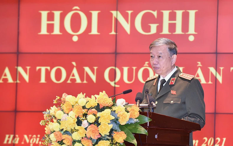 Người chiến sĩ Công an phải luôn đặt lợi ích Quốc gia, dân tộc và nhân dân lên trên hết -0
