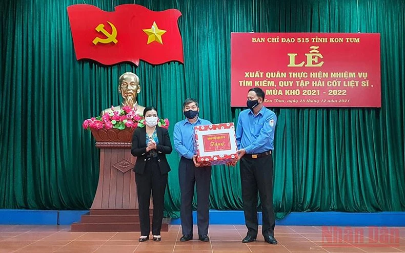 Kon Tum tổ chức Lễ xuất quân làm nhiệm vụ quy tập hài cốt liệt sĩ tại Lào -0