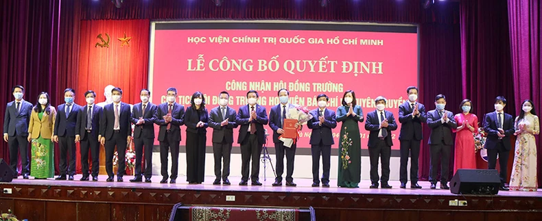 Công nhận Hội đồng trường và Chủ tịch Hội đồng trường Học viện Báo chí và Tuyên truyền -0