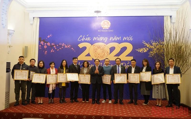 Báo chí góp phần quan trọng lan tỏa thành tựu đối ngoại của đất nước -0