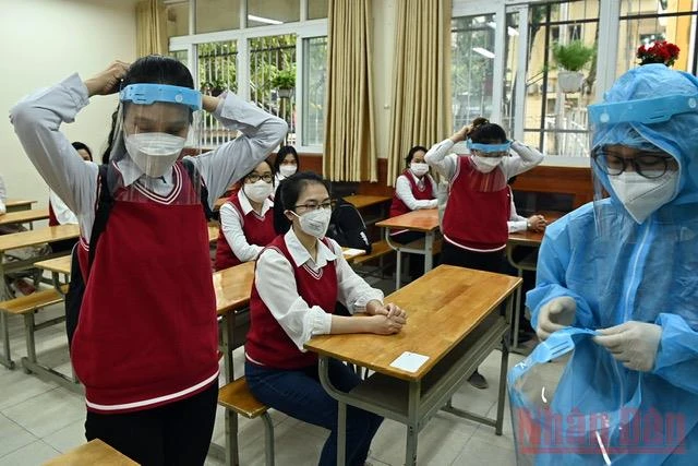 Diễn tập phương án đón học quay trở lại trường -0