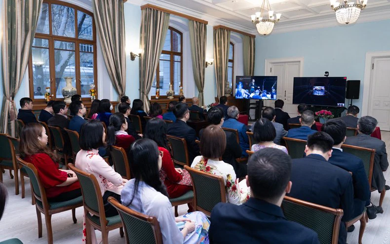 Người Việt tại Nga kỳ vọng đất nước tiếp tục phát triển vững mạnh -0