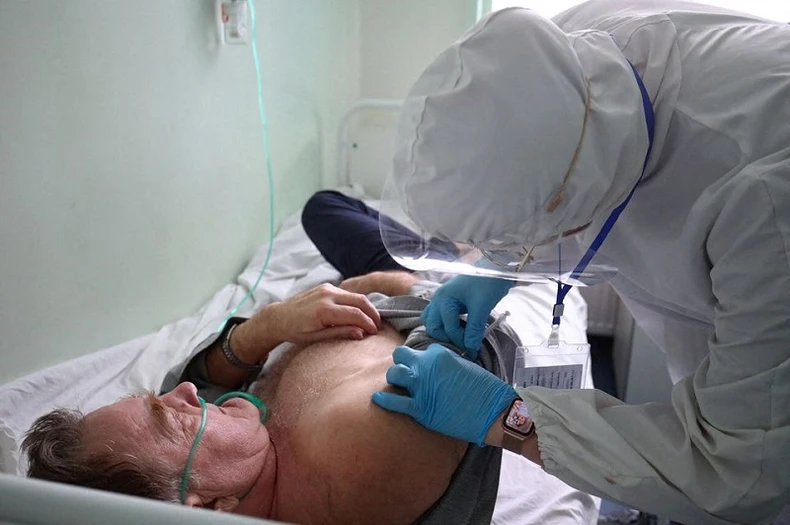 Anh triển khai tiêm vaccine phòng Covid-19 theo diện hạn chế cho trẻ từ 5-11 tuổi -0