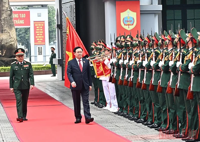 Chủ tịch Quốc hội yêu cầu tiếp tục xây dựng Tình báo Quốc phòng mạnh về tiềm lực và hiệu quả cao -0