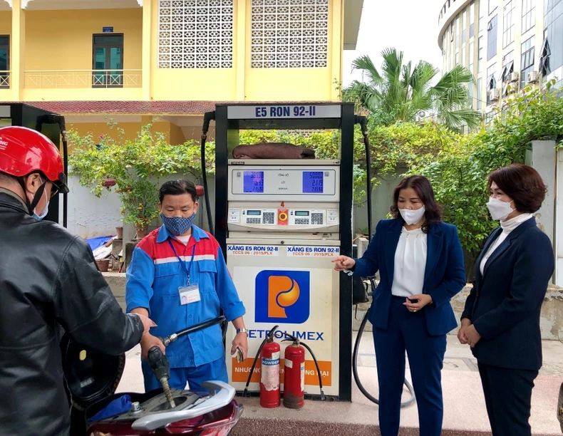 Hà Nội bảo đảm đầy đủ nguồn cung xăng dầu -0