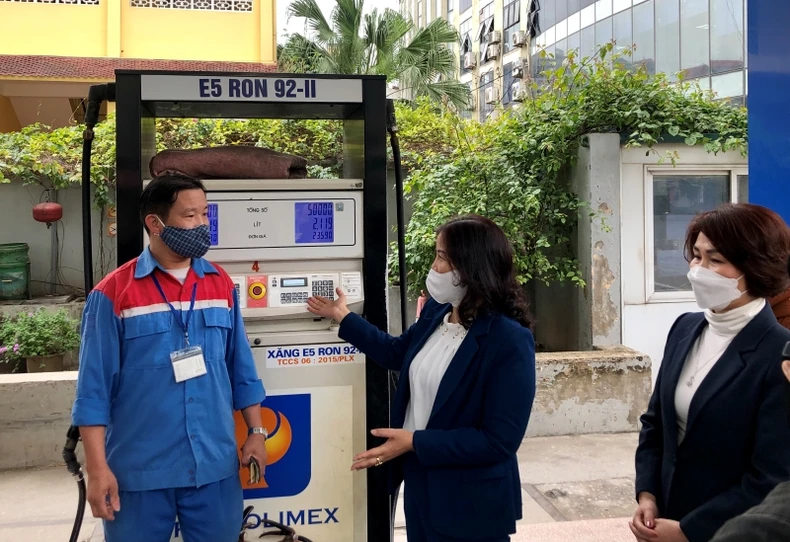 Hà Nội bảo đảm đầy đủ nguồn cung xăng dầu -0