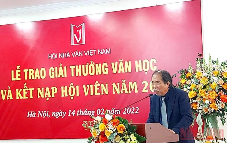 Trao giải thưởng Hội Nhà văn Việt Nam và kết nạp hội viên mới -0