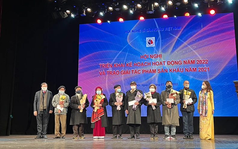 Hội Nghệ sĩ Sân khấu Việt Nam trao 31 giải thưởng sân khấu năm 2021 -0