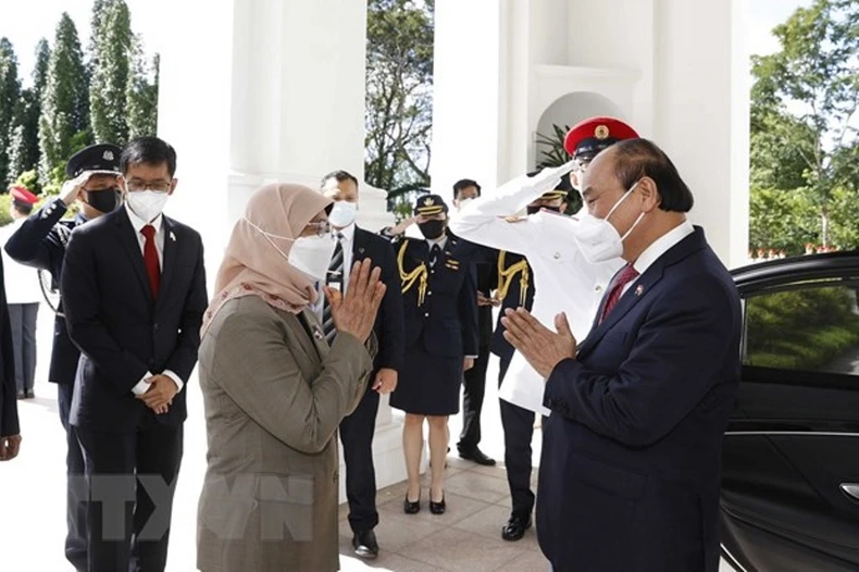 Lễ đón Chủ tịch nước Nguyễn Xuân Phúc thăm cấp Nhà nước tới Singapore -0