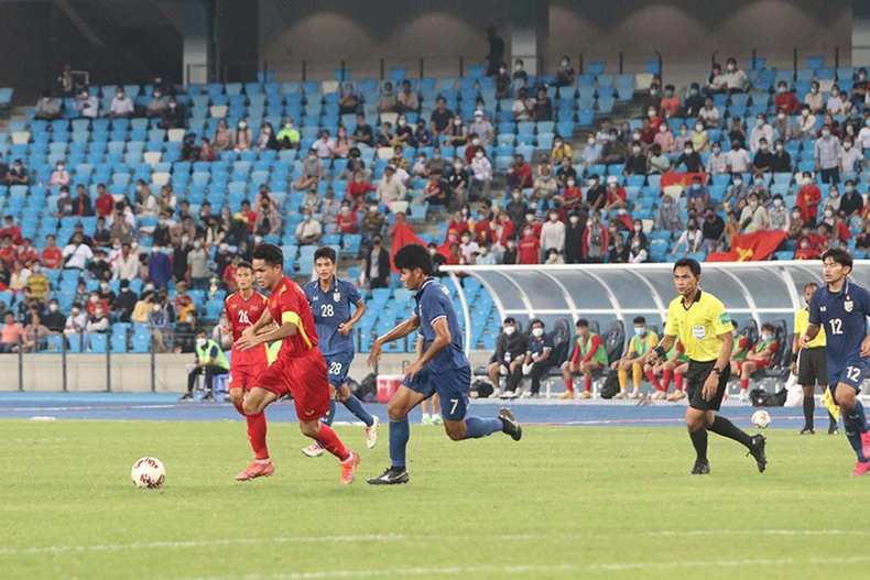 (Hết hiệp 1) U23 Việt Nam 1-0 U23 Thái Lan: Bảo Toàn mở tỷ số -0