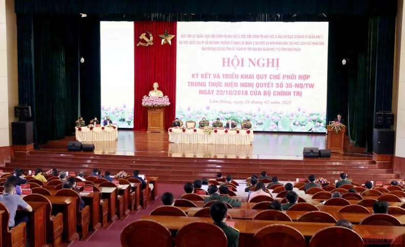 Tạo sức mạnh tổng hợp trong công tác bảo vệ nền tảng tư tưởng của Đảng -0