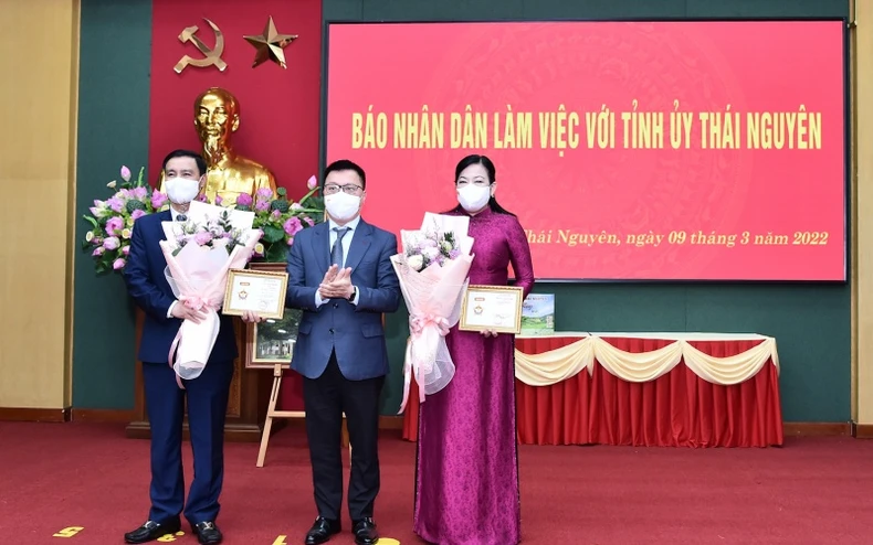 Đoàn công tác Báo Nhân Dân thăm và làm việc tại tỉnh Thái Nguyên -0
