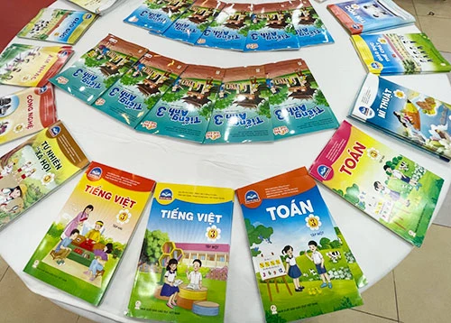 Lúng túng chuyện sách giáo khoa chương trình giáo dục phổ thông mới -0