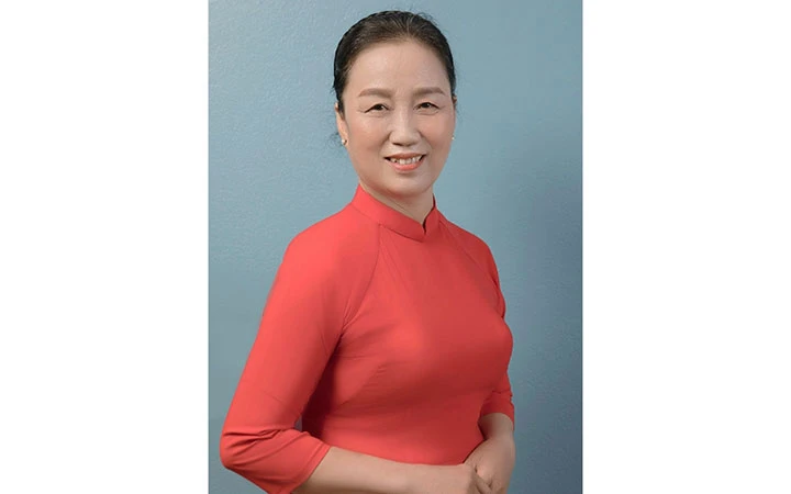 Những đóa hoa giữa đời thường -0