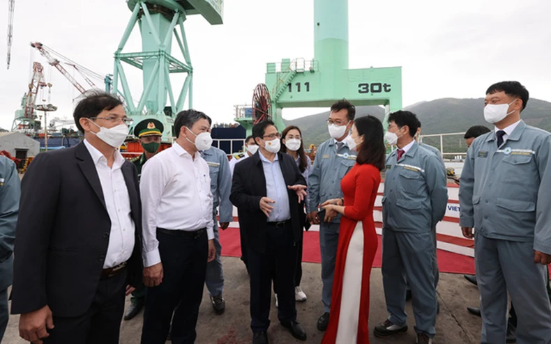 Thủ tướng Phạm Minh Chính khảo sát các dự án, công trình lớn, trọng điểm tại Khánh Hòa -0