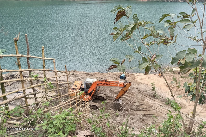 Xử lý nghiêm tình trạng khai thác cát trái phép ở Sơn La -0
