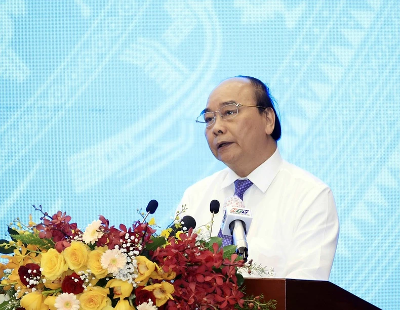 Quyết tâm xây dựng thành công Nhà nước pháp quyền xã hội chủ nghĩa Việt Nam của Nhân dân, do Nhân dân, vì Nhân dân -0