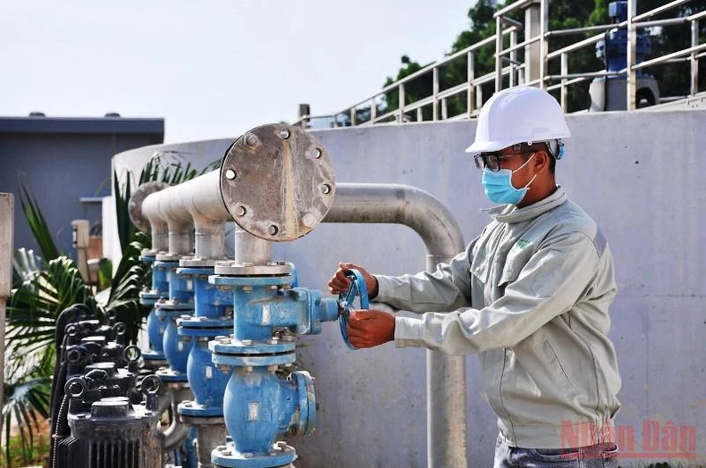 Xử phạt 200 triệu đồng vì để ô nhiễm môi trường -0