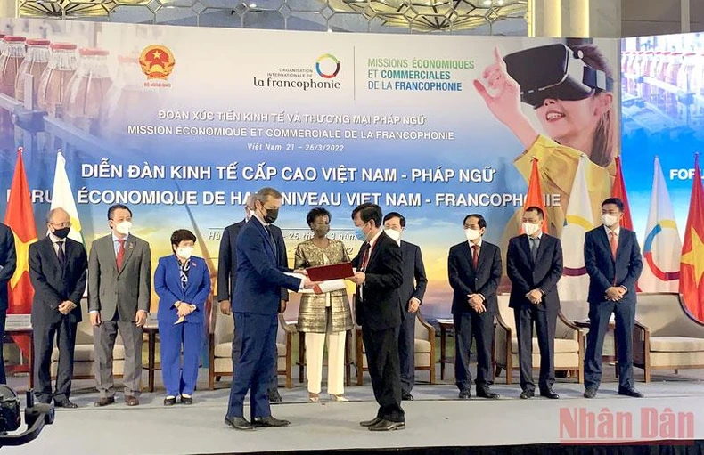 Xây dựng quan hệ hợp tác, đối tác lâu dài, bền vững giữa Việt Nam và Cộng đồng Pháp ngữ -0