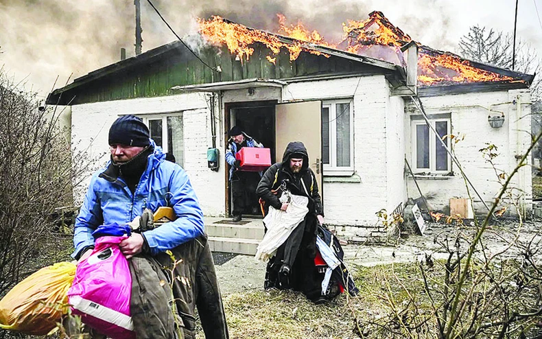 Châu Âu: Làn sóng tị nạn dâng cao -0
