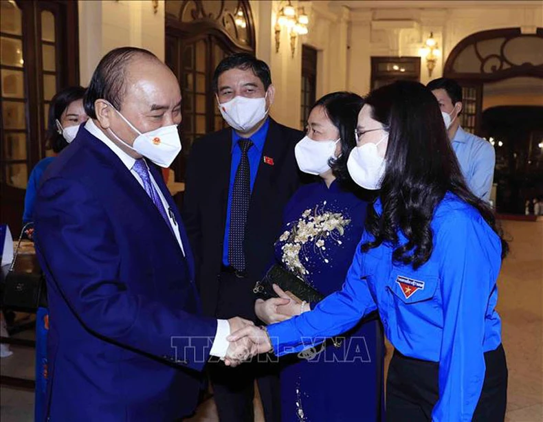Chủ tịch nước dự Lễ trao giải “Gương mặt trẻ Việt Nam tiêu biểu năm 2021” -0