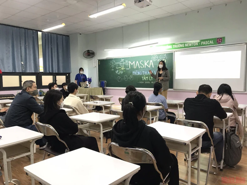 Những người bạn đồng hành đặc biệt của các sỹ tử -0